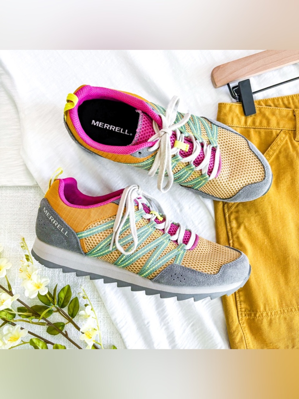 Merrell colorful Alpine sneakers. - Picture 14 of 14
